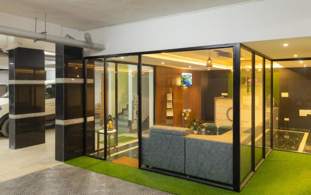 Beestay Hotels Elite Park Tirupati Luaran gambar